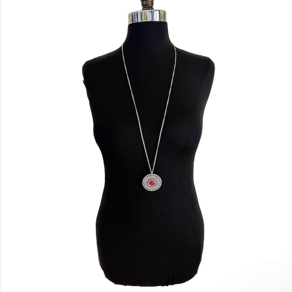 Paparazzi “so solar pink” silver colored long necklace and earring set